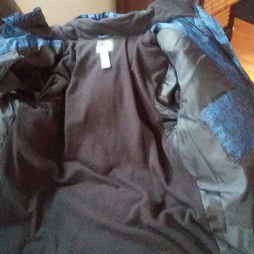 Worn once - Picture 2 of 2